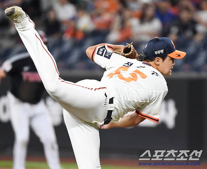 29일 대전 한화생명볼파크에서 열린 LG-한화전. 선발투수로 마운드에 오른 한화 정우주. 대전=정재근 기자 cjg@sportschosun.com/2025.9.29/