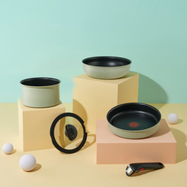 테팔이 최근 출시한 매직핸즈 크렘은 피스타치오와 버터 컬러의 파스텔 색감으로 젊은 연령층에서 구매가 크게 늘었다. <테팔>