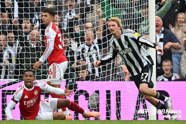 닉 볼테마데에게 실점을 허용한 가브리에우 마갈량이스. 사진(잉글랜드 뉴캐슬)=AFPBBNews=News1