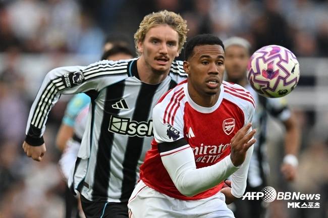 닉 볼테마데와 가브리에우 마갈량이스. 사진(잉글랜드 뉴캐슬)=AFPBBNews=News1