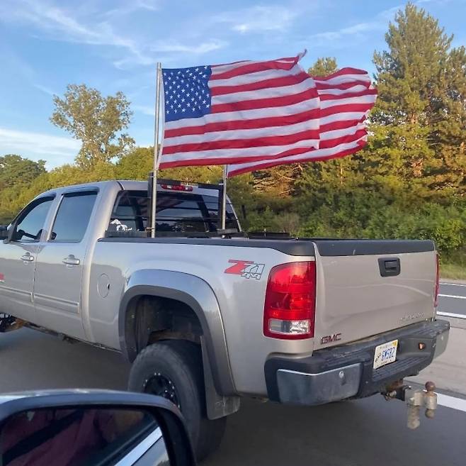 토마스 제이콥 샌포드의 픽업 트럭. 페이스북 캡처