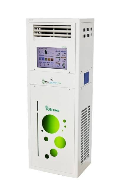 미세조류와 이온 클러스터를 이용해 실내 공기 내 탄소를 저감하는 공기 정화기 ‘이온트리’. /메가이엔씨 제공