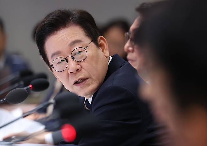 이재명 대통령이 30일 서울 용산 대통령실 청사에서 열린 제44회 국무회의에서 발언하고 있다. 사진=뉴시스