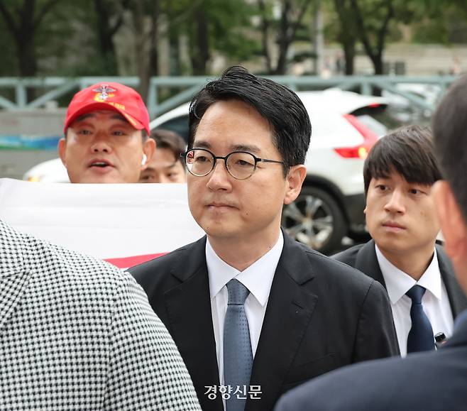 심우정 전 검찰총장이 30일 서울 서초구 채상병 특검에 피고인 신분으로 출석하고 있다. 이준헌 기자