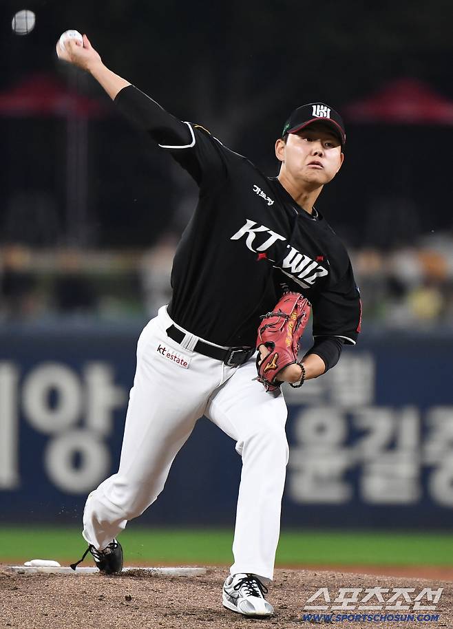 1일 광주 기아챔피언스필드에서 열린 KT-KIA전. KT 선발투수로 등판한 소형준. 광주=정재근 기자 cjg@sportschosun.com/2025.10.1/