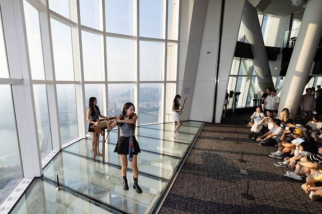 서울스카이에서 펼쳐지는 퓨전 국악 공연