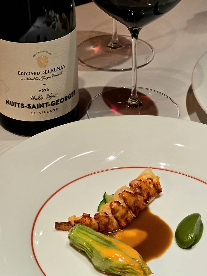 에두아르 들로네 뉘 생 조르주 르 빌라쥐 비에으 비뉴. 최현태 기자