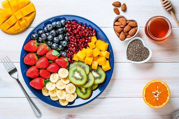 어르신들은 식사량이 줄어 필수 영양소 섭취가 부족해지기 쉽다. 게티이미지