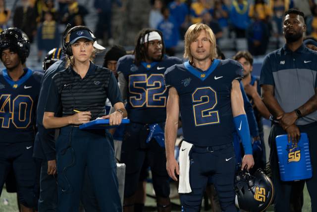 스포츠 코미디 ‘채드 파워스’는 노력과 팀워크, 그리고 ‘두 번째 기회를 향한 믿음’을 중요시하는 유쾌한 드라마다. 사진 제공=디즈니+