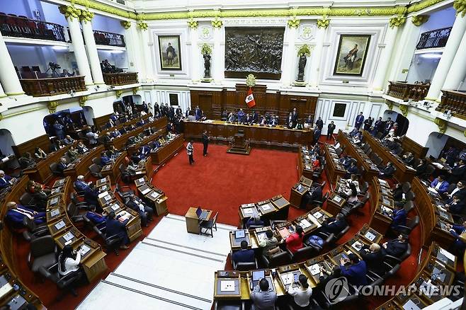볼루아르테 대통령 탄핵안 표결하는 페루 의회 AFP=연합뉴스. 재판매 및 DB 금지