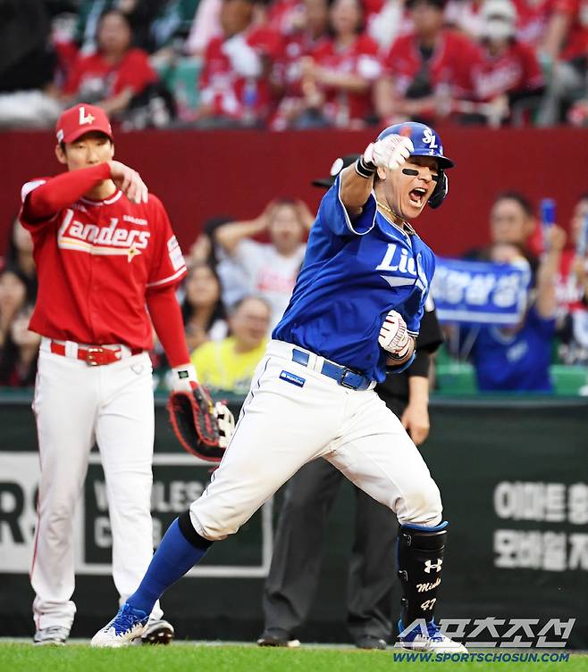 9회초 1사 2루 SSG 마무리 조병현 상대 삼성 강민호가 동점 적시타를 날린 뒤 포효했다..