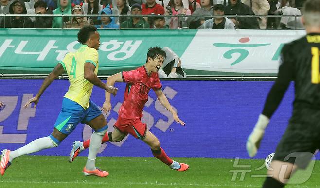 국가대표팀 미드필더 이재성(오른쪽). 2025.10.10/뉴스1 ⓒ News1 장수영 기자