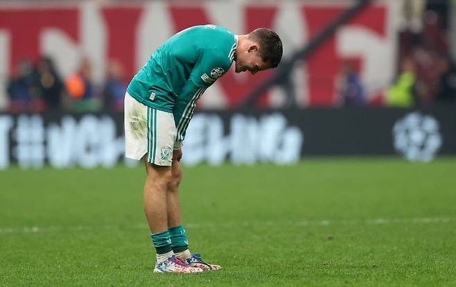 <yonhap photo-2743=""> Soccer Football - UEFA Champions League - Galatasaray v Liverpool - Rams Park, Istanbul, Turkey - September 30, 2025 Liverpool's Florian Wirtz reacts after the match REUTERS/Umit Bektas/2025-10-01 07:06:21/<저작권자 ⓒ 1980-2025 ㈜연합뉴스. 무단 전재 재배포 금지, AI 학습 및 활용 금지></yonhap>