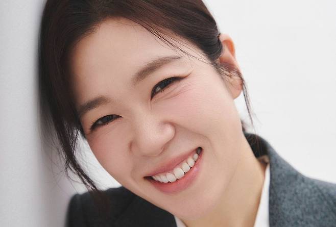 드라마 '폭싹 속았수다', 영화 '어쩔수가없다' 등에서 인상 깊은 연기를 펼친 배우 염혜란. 에이스팩토리 제공