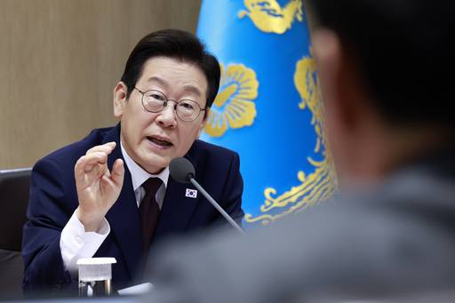 이재명 대통령이 14일 서울 용산 대통령실 청사에서 열린 국무회의에서 발언하고 있다. /연합뉴스 제공