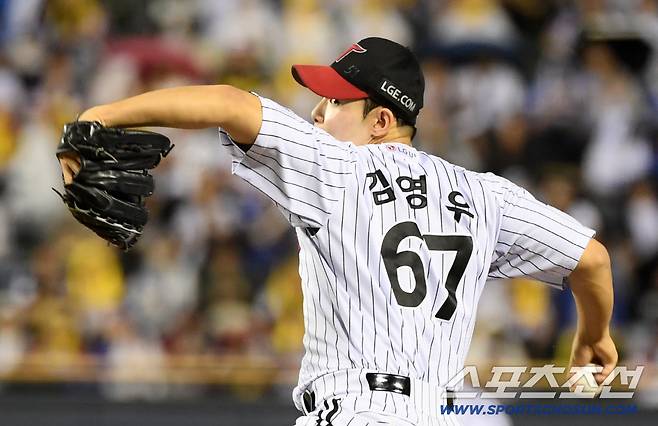 20일 잠실구장에서 열린 LG 트윈스와 삼성 라이온즈의 경기. LG 김영우가 역투하고 있다. 잠실=박재만 기자 pjm@sportschosun.com/2025.09.20/