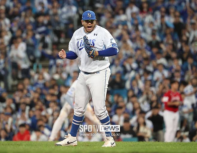 ▲ 7회까지 무실점으로 버티며 삼성이 경기를 앞서 나갈 수 있는 데 큰 공을 세운 후라도 ⓒ곽혜미 기자