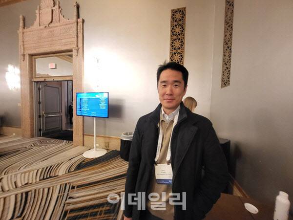 강세일 에스바이오메딕스 대표는 지난 1월 미국 샌프란시스코에서 열린 JP모건 헬스케어 콘퍼런스에서 이데일리와 만나 줄기세포 파킨슨 치료제 ‘TED-A9’이 국내 임상 1상 후 미국 임상 3상 직행 가능성에 대해 언급했다.(사진=송영두 기자)