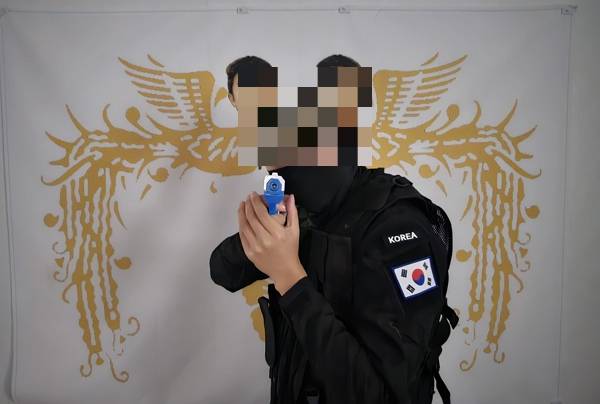 캄보디아에서 생방송을 하던 BJ의 근황이 뒤늦게 전해졌다. 사진은 지난 14일 숲 게시판에 BJ가 올린 자신의 모습. /사진=숲 게시판 캡처