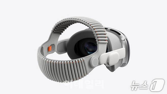 비전 프로의 듀얼 니트 밴드 (애플 제공)/뉴스1