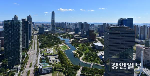 사진은 송도국제도시 전경. /경인일보DB