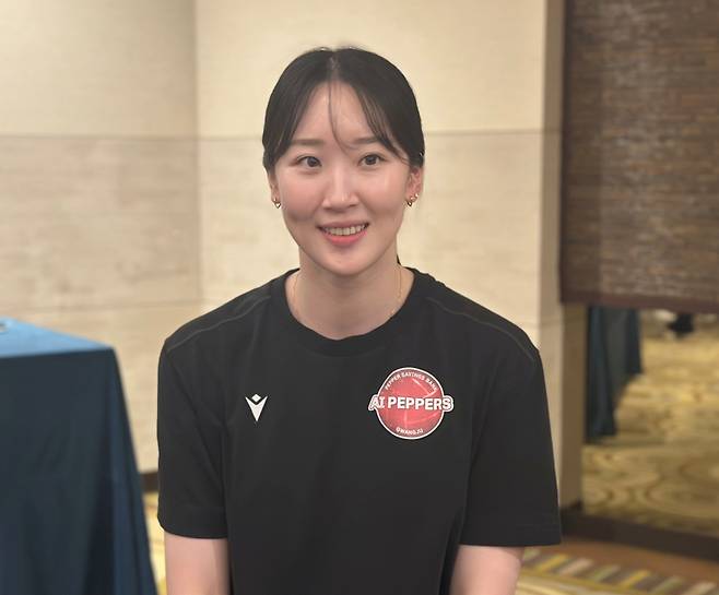 고예림이 16일 열린 개막 미디어데이 사전 인터뷰에서 환하게 웃고 있다. 이형석 기자