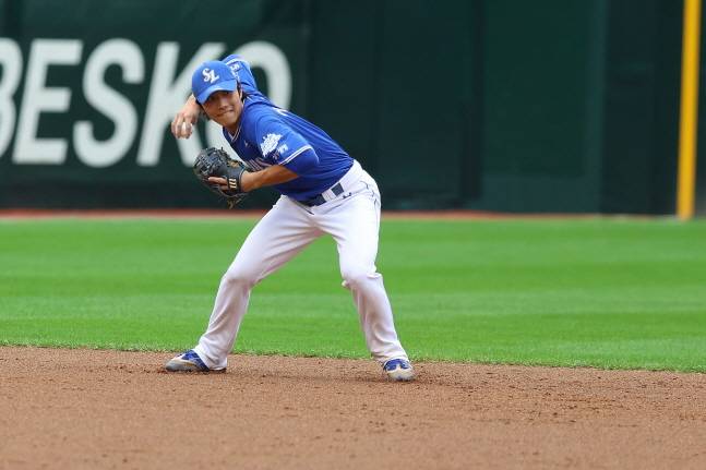 안정적인 유격수 수비를 펼치는 이재현. /사진=삼성 라이온즈 제공