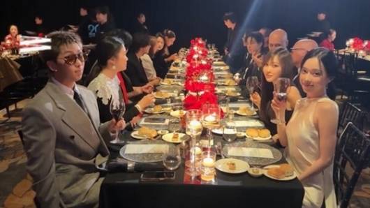 사진=W코리아 공식 SNS