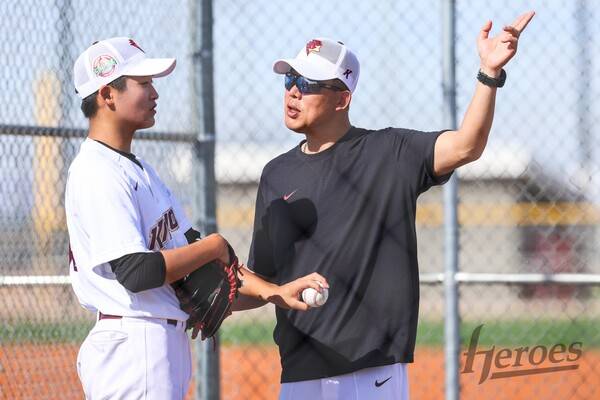손현기와 이승호 코치(사진=키움)