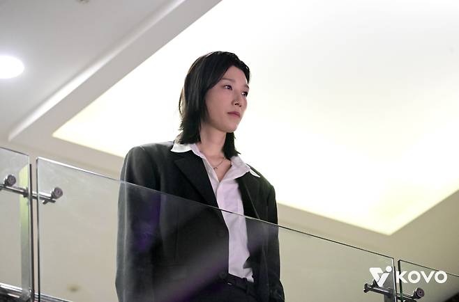 김연경이 지난 18일 은퇴식이 열린 인천삼산월드체육관에서 흥국생명-정관장전을 지켜보고 있다. 사진=KOVO