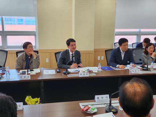 달성산업단지 업종별 기업간담회를 통해 기업의 문제점을 발굴하고 개선책을 마련하고 있다. 달성군 제공