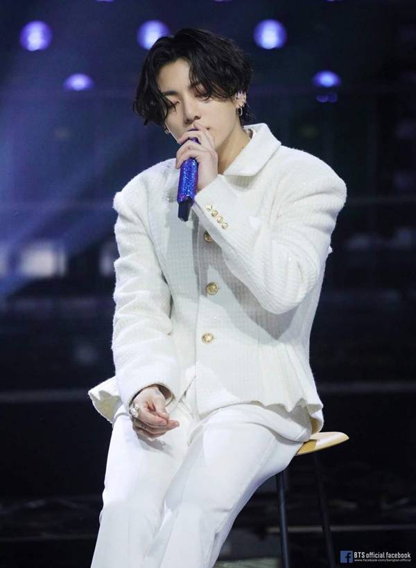 사진 빅히트 오피셜 페이스북