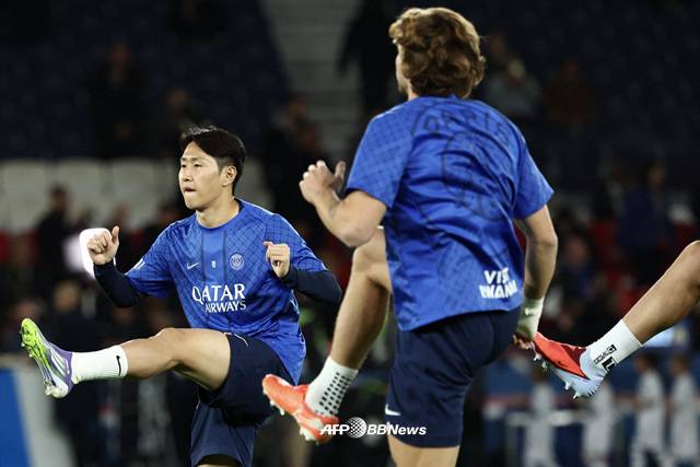 이강인(왼쪽). /AFPBBNews=뉴스1