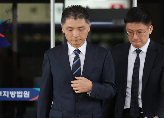 카카오 창업자인 김범수 미래이니셔티브센터장이 지난 21일 서울남부지법에서 진행된 1심 재판에서 SM엔터테인먼트 시세 조종 혐의에 대해 무죄를 선고받았다. 뉴스1