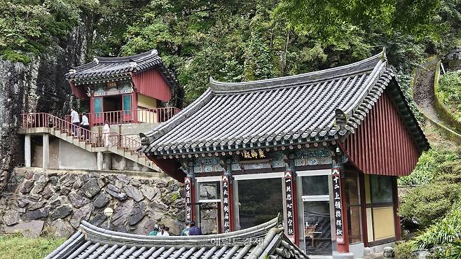 약사전, 산령각