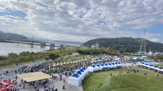 지난 25일, ‘yes 키즈존’ 4회차가 열린 강정보 디아크 광장 전경.