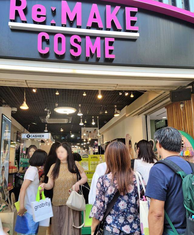 9월 27일 일본 뷰티 편집숍 리메이크에서 진행한 그래비티 출시 행사 모습. 폴리페놀팩토리 제공