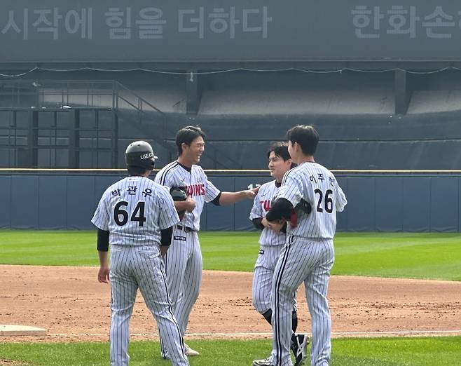 한국시리즈 엔트리 등록이 처음인 박관우, 이영빈, 최원영, 이주헌. 잠실=이형석 기자