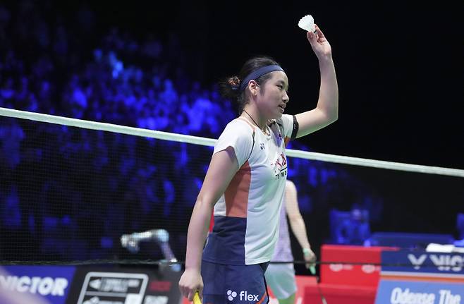 <yonhap photo-5510=""> epa12464834 An Se Young, South Korea in action in the women's single final against Wang Zhi Yi, China (not seen) at the Denmark Open badminton tournament in Odense, Denmark, 19 October 2025. EPA/CLAUS FISKER DENMARK OUT/2025-10-19 22:55:13/ <저작권자 ⓒ 1980-2025 ㈜연합뉴스. 무단 전재 재배포 금지, AI 학습 및 활용 금지></yonhap>
