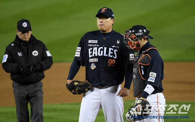 19년 만에 오른 한국시리즈에서 무너진 류현진.