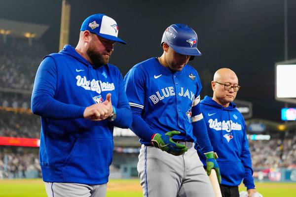 조지 스프링어는 7회 타격 도중 교체됐다. 사진= The Canadian Press via AP= 연합뉴스 제공