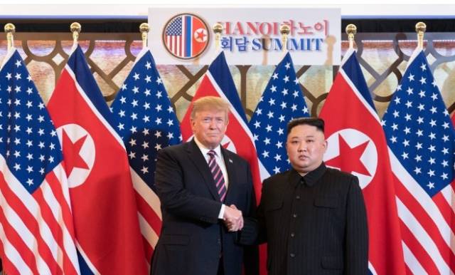 도널드 트럼프 미국 대통령과 김정은 북한 국무위원장이 지난 2019년 2월 27~28일 열린 하노이에 2차 북미정상회담을 진행했다.연합뉴스