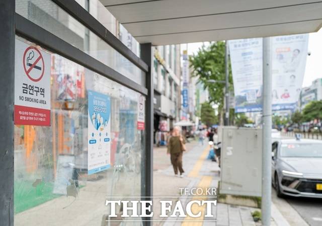 서울 강북구는 30일 구민의 건강을 보호하고 쾌적한 거리 환경을 조성하기 위해 관내 모든 택시 승차대를 금연구역으로 지정했다./강북구