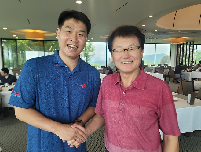 지난 시즌 프로농구 LG의 창단 첫 우승을 이끈 조상현 감독은 최희암 부회장의 애제자 가운데 하나다. 사진 김종석