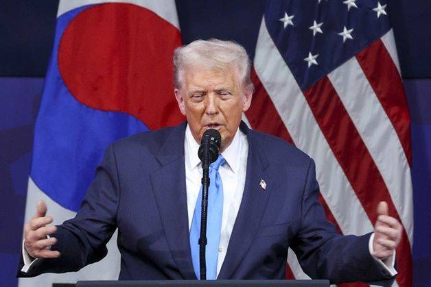 도널드 트럼프 미국 대통령이 29일 경북 경주 예술의전당에서 열린 ‘2025 아시아태평양경제협력체 최고경영자 서밋(APEC CEO SUMMIT)’에 참석해 연설하고 있다. ⓒ 연합뉴스