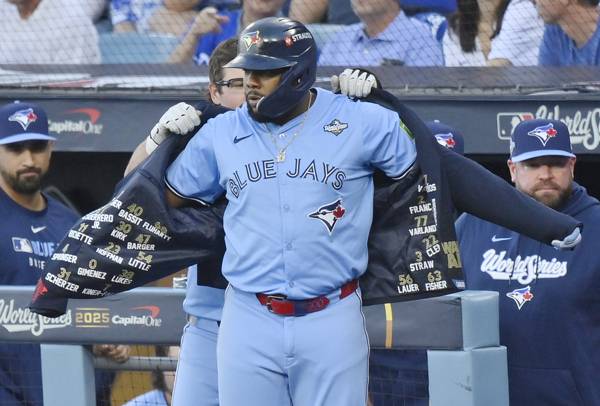 트래비스 슈나이더와 블라디미르 게레로 주니어는 1회 백투백 홈런을 때렸다. 사진= UPI= 연합뉴스 제공