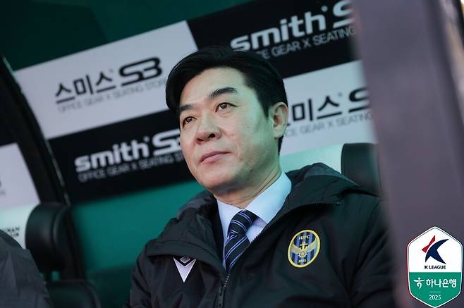 인천유나이티드 윤정환 감독. /사진=한국프로축구연맹.
