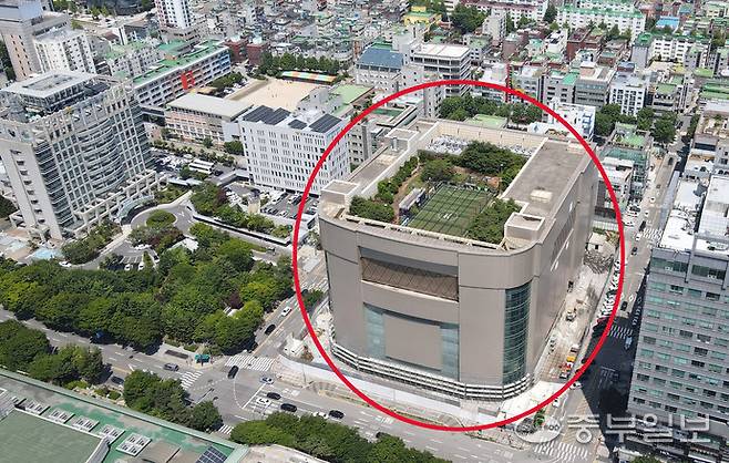 인천시 남동구 구월동 1455번지 옛 롯데백화점 건물 전경.정선식기자