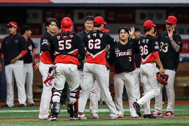 ▲ 일각에서는 리빌딩 필요성도 제기되고 있지만, KIA는 인위적인 리빌딩보다는 성적에 우선을 둔 시즌 운영을 구상하고 있다 ⓒKIA타이거즈