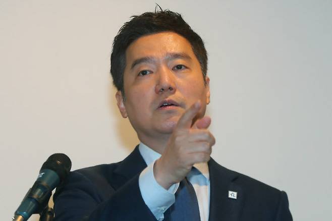 김세의 가로세로연구소 대표가 지난 5월 7일 오후 서울 강남구 스페이스쉐어에서 열린 배우 김수현의 중대범죄 관련 기자회견에서 인사말을 하고 있다.(사진=뉴시스)